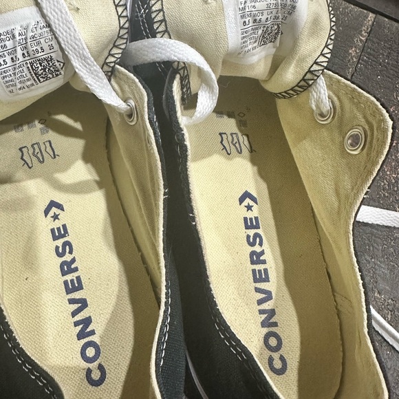 Converse low top shoes - Picture 5 of 6